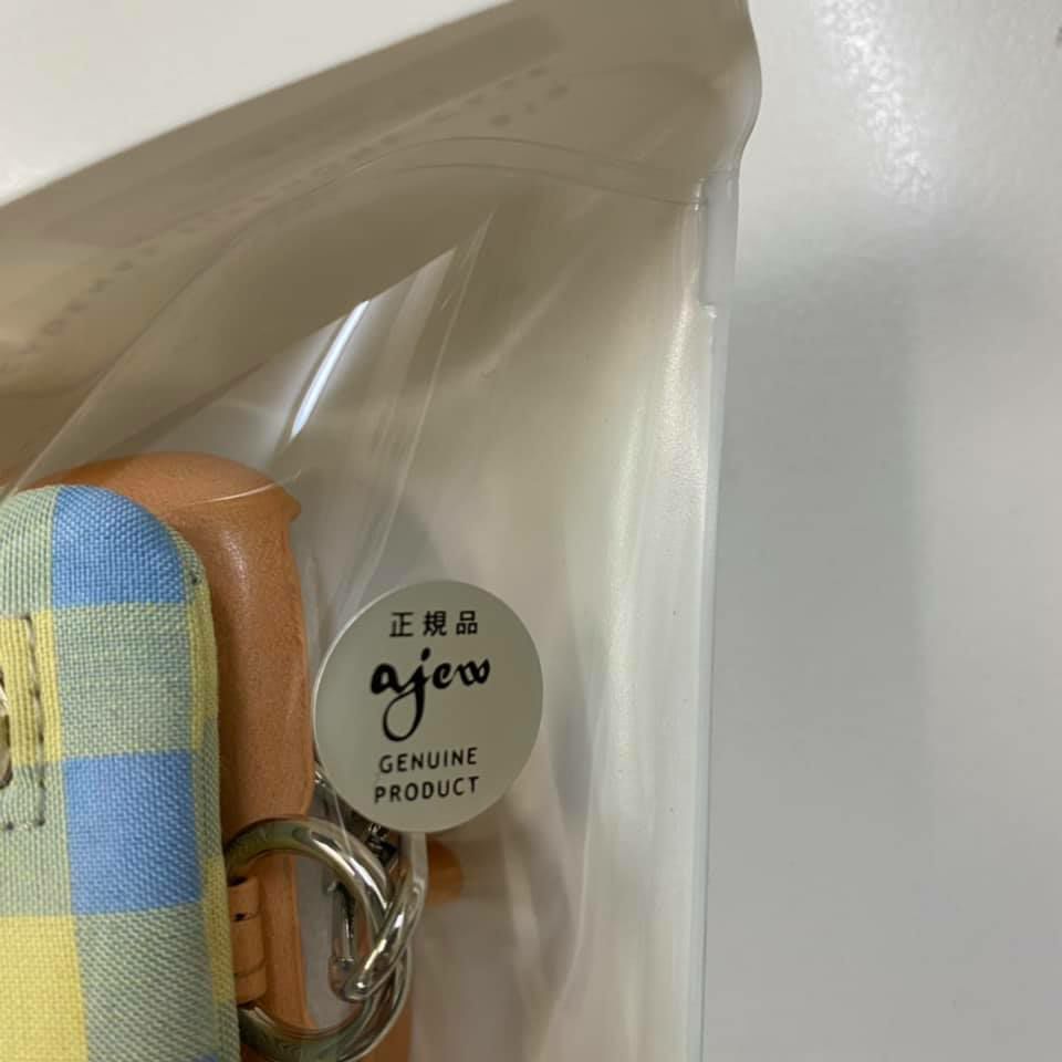 ajew ハート型 スマホケース ホワイト　ストラップ付　iPhone12 iPhone12.12Pro共通対応 / white 【dress HEART 】 (発送はご