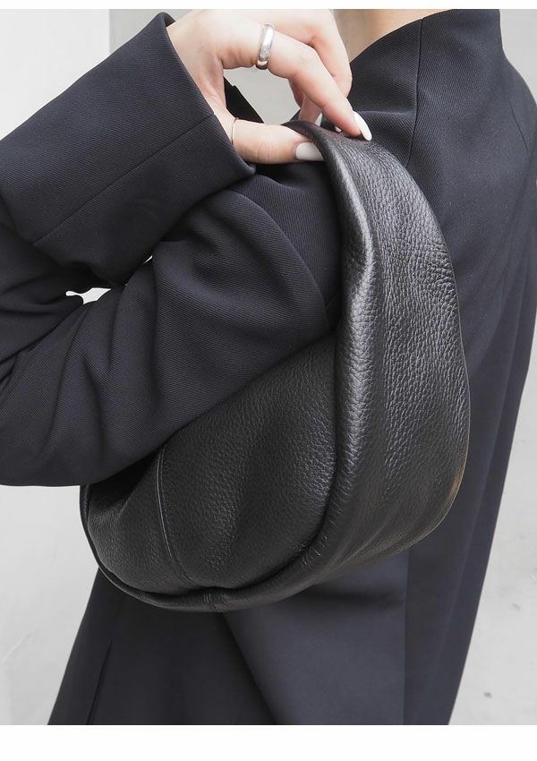 TODAYFUL レザーラップバッグ ブラック TODAYFUL（トゥデイフル）の「レザーラップバッグ（ハンドバッグ