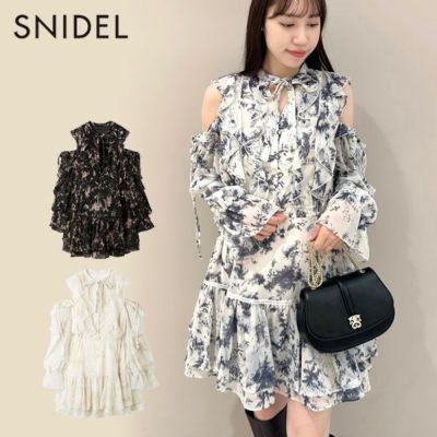 SNIDEL (セール50%OFF＋300円OFF) snidel / スナイデル カラー