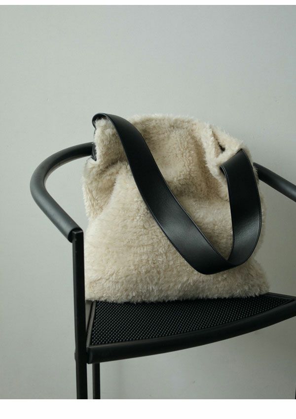 アンヌーク anuke 2025 バッグ アンヌーク anuke 2025FallWinter バッグ Boa Tote Bag 一部11月上旬